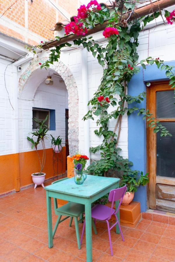 Hostal Zeballos Tarija Bagian luar foto