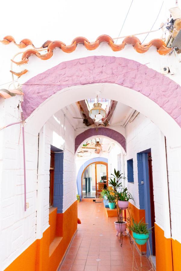 Hostal Zeballos Tarija Bagian luar foto