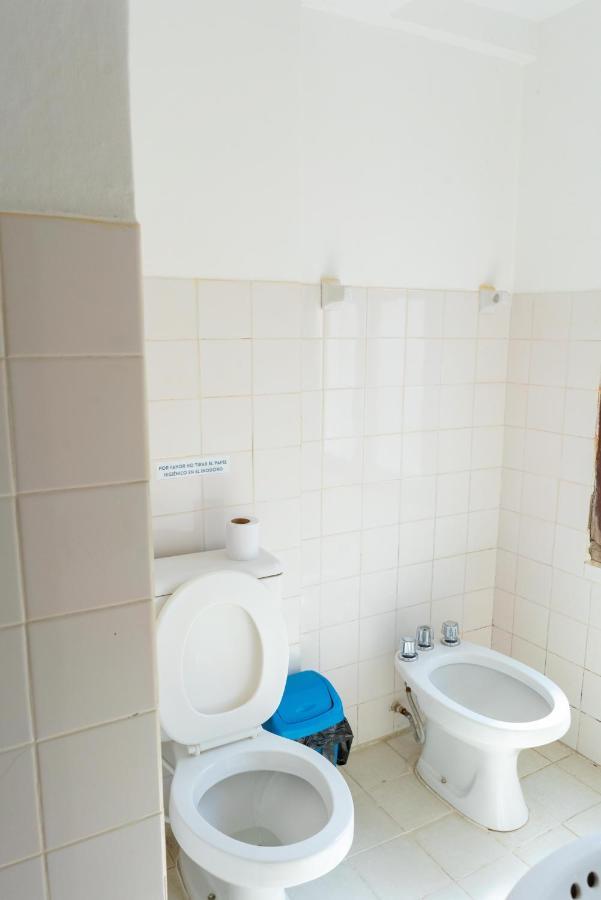 Hostal Zeballos Tarija Bagian luar foto